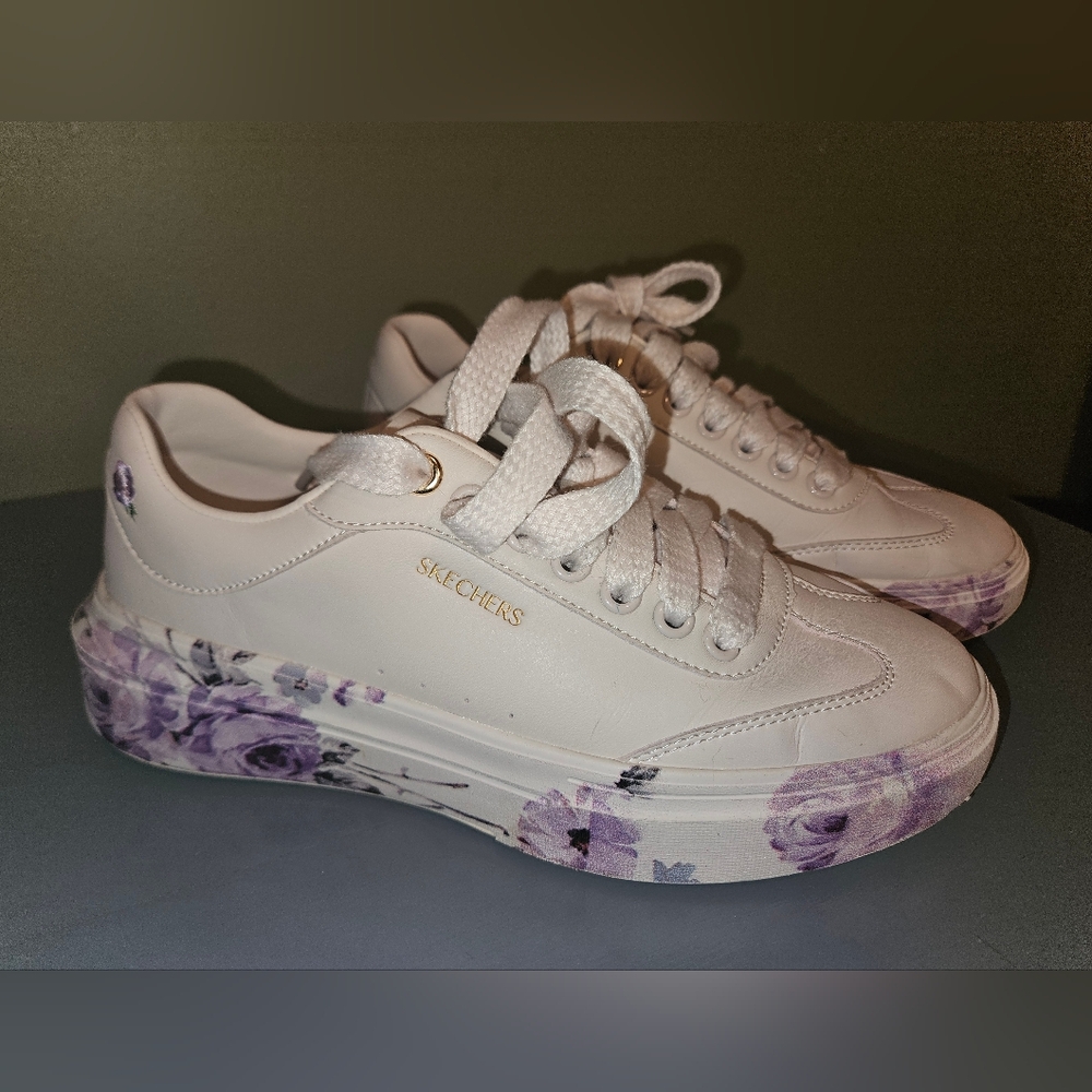 Skecher Shoes